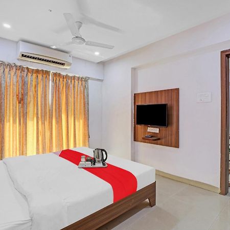 Oyo Flagship Hotel Residency Silvassa Exterior foto